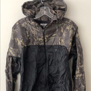 ✨Undefeated Camo and Black Hooded Windbreaker✨